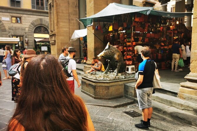 The Best of Florence Private Walking Tour with a Local Guide - Palazzo Pitti Area: Medici Residence and the End of an Era