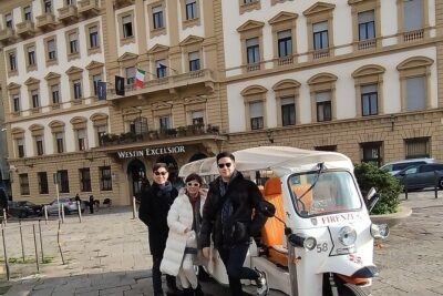 Tour panoramic di firenze o in golf cart etuktuk (Minimum 2 PAX) - Piazzale Michelangelo: the Florence photo moment