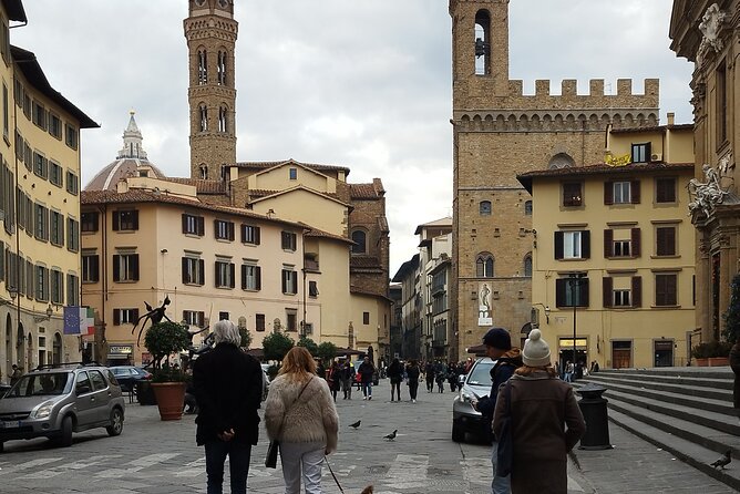 Tour panoramic di firenze o in golf cart etuktuk (Minimum 2 PAX) - Where the tour starts (and why you should arrive early)