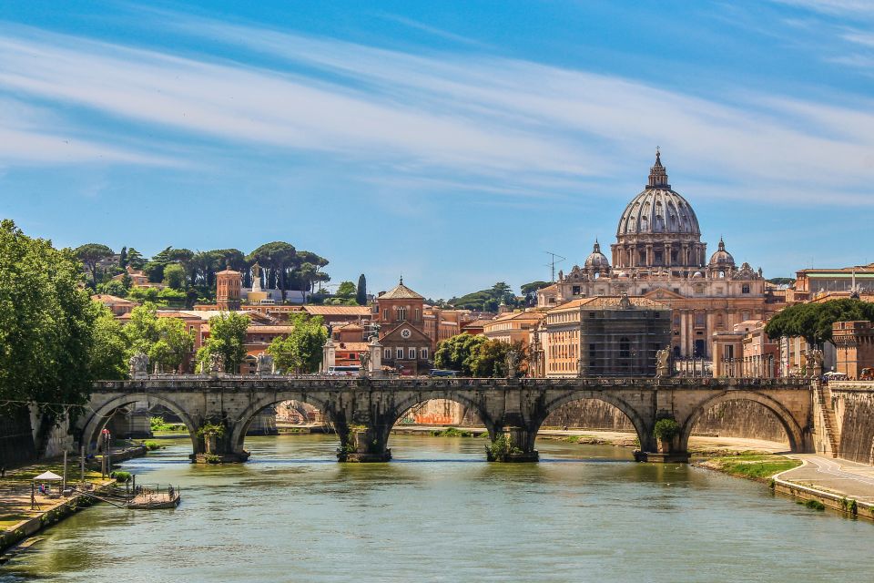 Transfer Between Florence and Rome with Sightseeing Stop - The drive itself: easy pacing and real moments of seeing the countryside