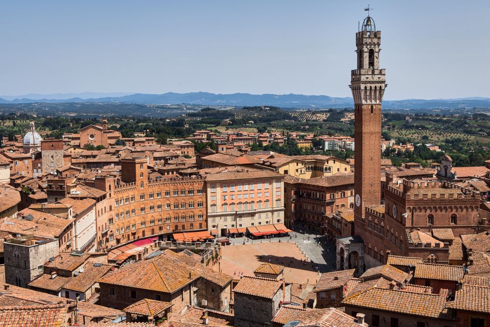 Transfer Between Florence and Rome with Sightseeing Stop - Booking confidence: communication, on-time drivers, and a smooth day
