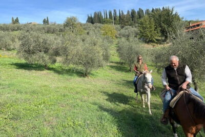 Truffle hunt, Lunch, Horse riding, a top half-day near Florence - Truffle Hunter Fosco and the Dogs: How the Hunt Works