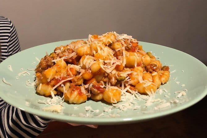 Tuscan Cooking Class in an Art Gallery in Florence - Should You Book Tuscan Cooking in an Art Gallery in Florence?