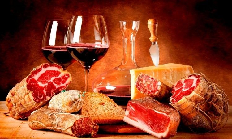 Tuscan Delicious Food Degustation Private Tour - A local bar tasting: quick, focused, and built for learning