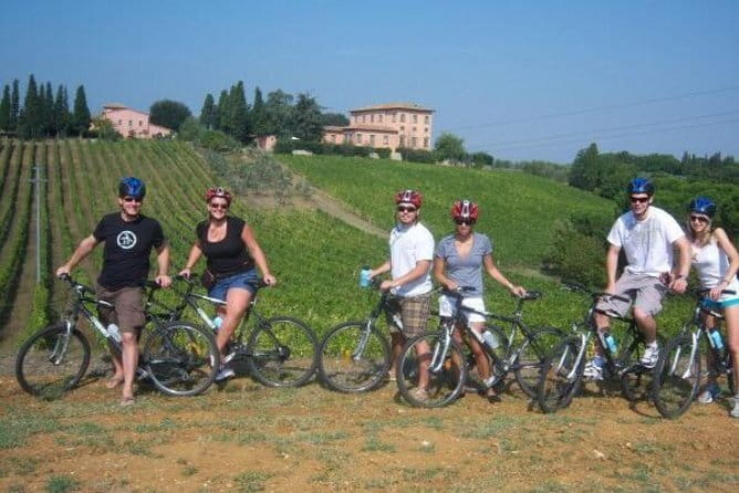 Tuscany E-Bike Tour: from Florence to Chianti with lunch and tastings - Winery lunch at Fattoria di Bagnolo: the slow-down moment