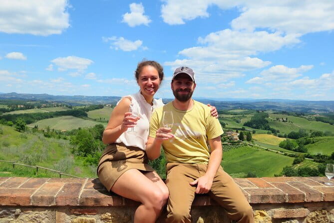 Tuscany Wine Tour: 2 Wineries & Chianti from San Gimignano - Winery Stop One: Chianti Classico, Vernaccia, Super Tuscan, and Aged Balsamic