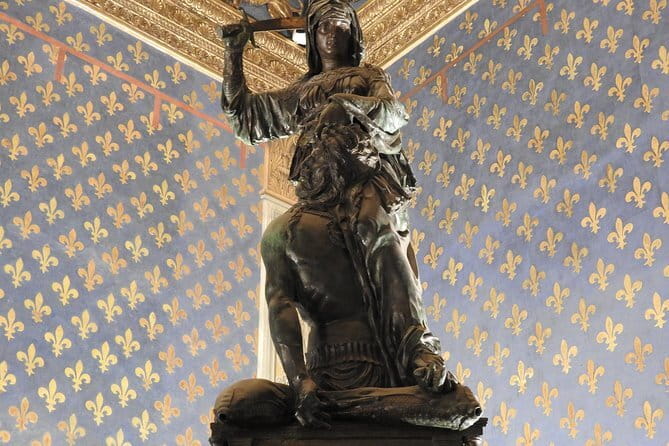 Uffizi and Palazzo Vecchio Combo Private Tour - Pickup, meeting points, and how to stay calm on the day