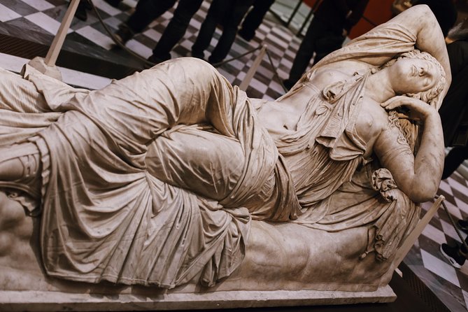 Uffizi Gallery Florence Exclusive Guided Museum Tour - Guide Styles: Why Names Like Annette and Samuela Matter