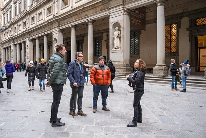 Uffizi Gallery Tour with Botticelli & Michelangelo - Inside Le Gallerie degli Uffizi: What the 90 Minutes Is Really For