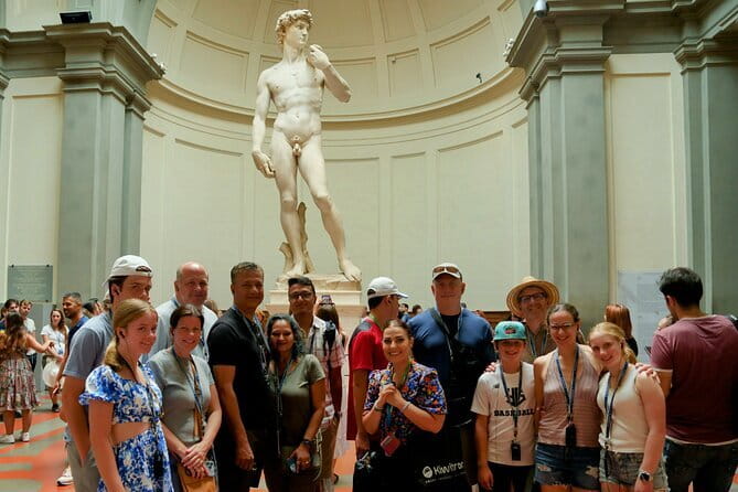 Uffizi Gallery Tour with Wine Tasting in Florence - Food details that matter: snacks are more than filler