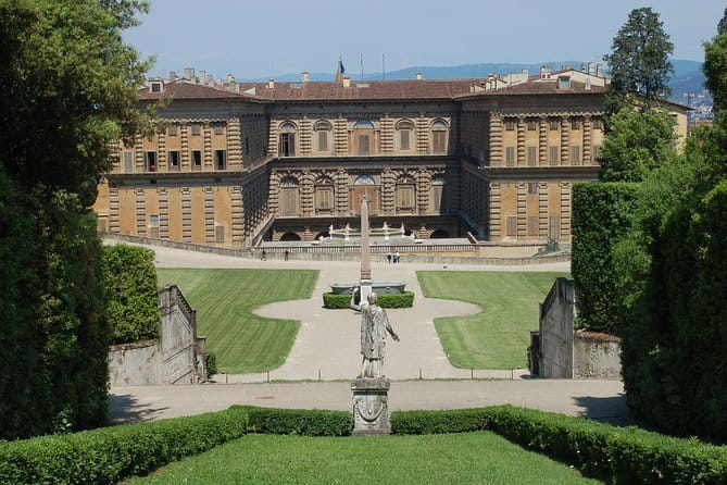 Uffizi Gallery’s Tales Private Tour with timed entry ticket - Stop Focus: The Uffizi Gallery Experience, Explained Like a Story