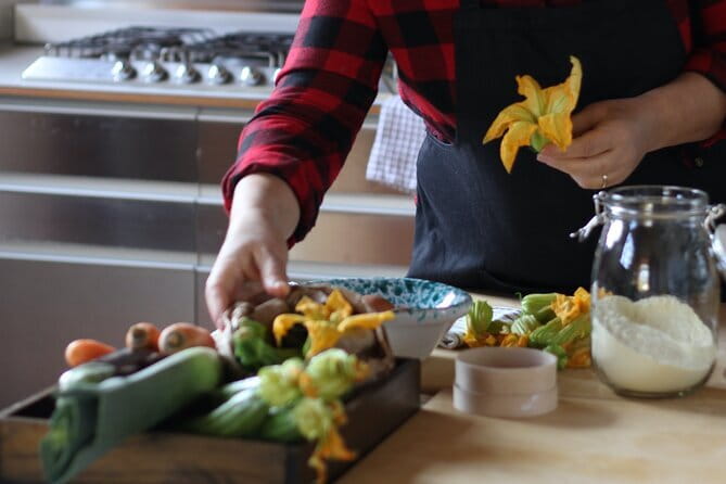 Vegetarian cooking class in the Florentine Hills 6 guests max - What you’ll cook: starters, pasta shapes, sauces, and desserts