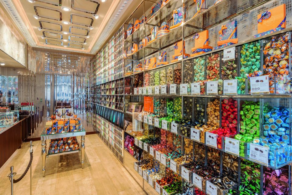 Venchi Duomo: Chocolate Tasting Experience in Florence - The 1-hour flow: story, tasting, and your own creation