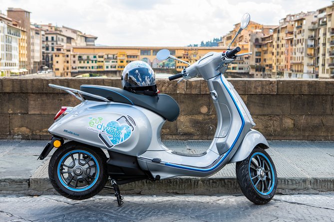 Vespa Elettrica 70 (125) Rental for the Full Day in Florence - Electric Vespa Rental Basics: what you actually get