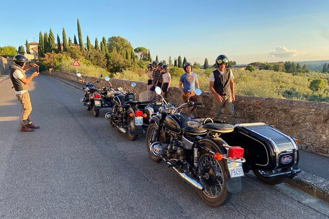 Vintage Sidecar Motorcycle Tour of Florence - The Highlights of the City - Back into Florence: River Driving and a Smooth Finish