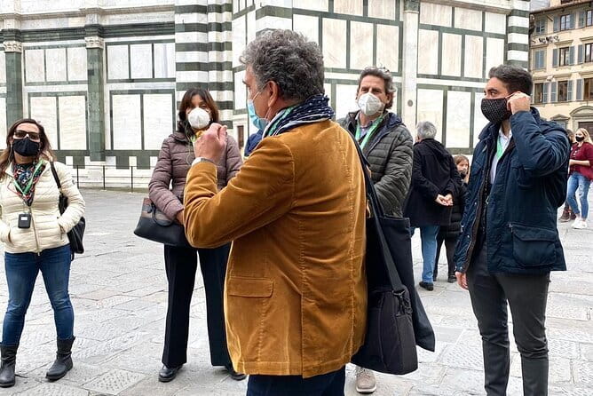 Walking tour of Florence with a private Florentine Tourist Guide - Key things you’ll notice on this walk
