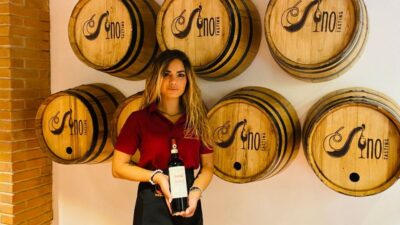 Wine Tasting and Paring Class Guided Tour in Florence - Your tasting lineup: Chianti Classico, Riserva, and what else you’ll pour