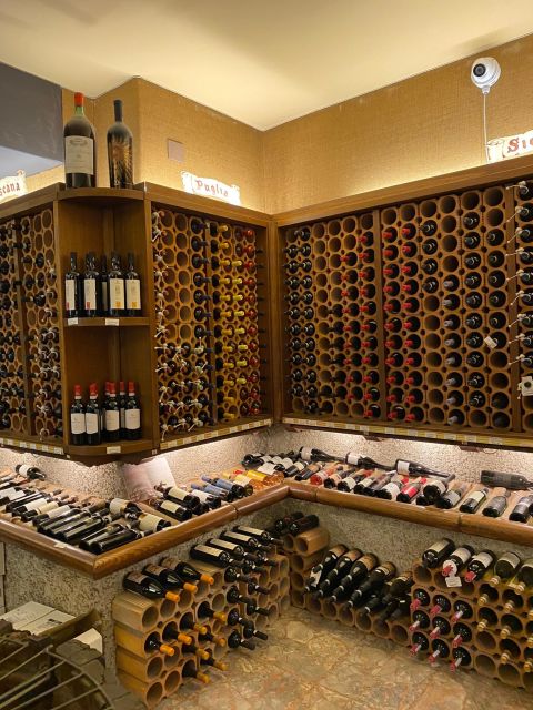 Wine Tasting Experience in Florence city centre - Enoteca Alessi: finding the tasting spot near Duomo
