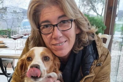 Wine tasting in TWO family wineries around Florence - Greve in Chianti: the 20-minute square stop that keeps your momentum